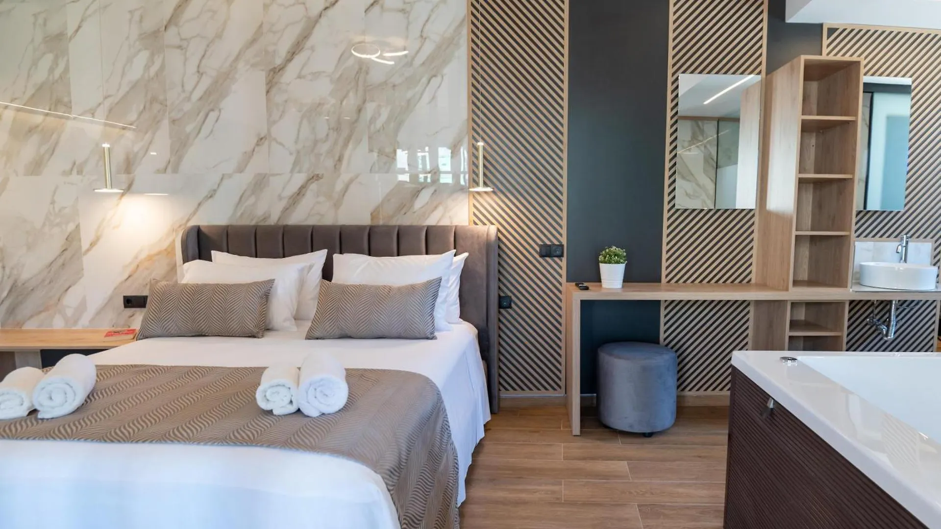 John & Mary Suites Rethymno  0*, Rethymno (Crete)
