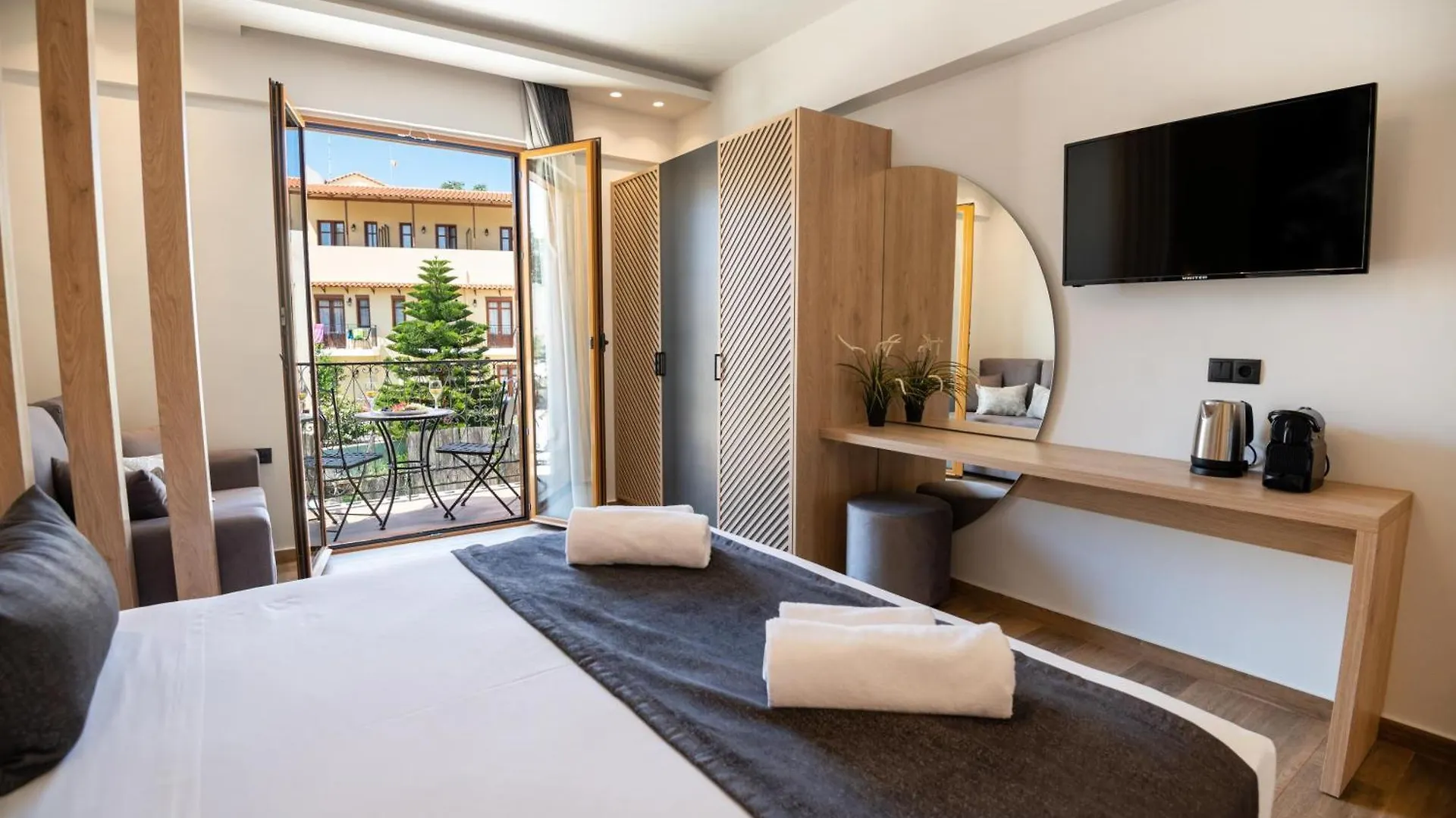 Apartment John & Mary Suites Rethymno  Greece